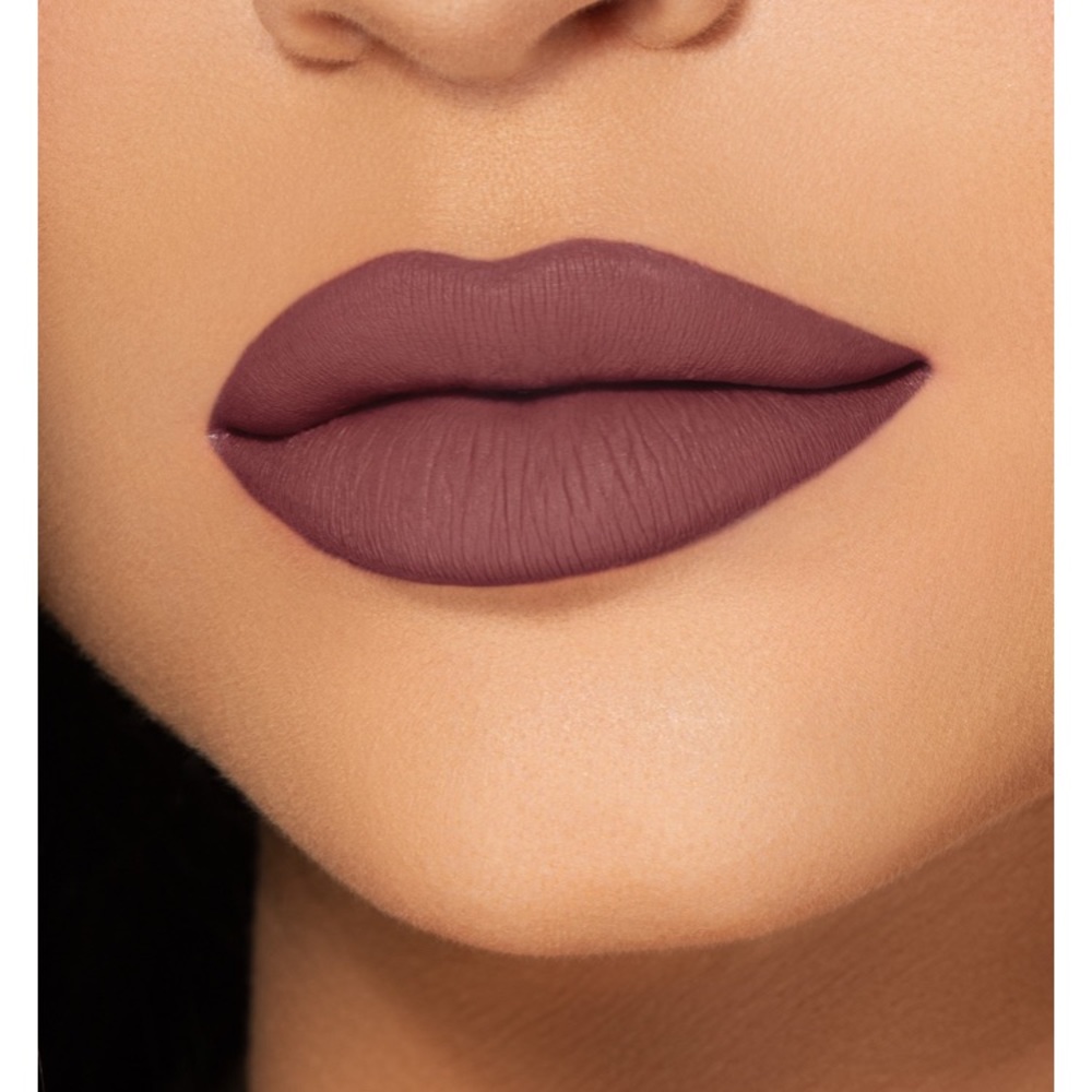 ‼️‼️SOLD‼️‼️Kylie cosmetics clove lipkit